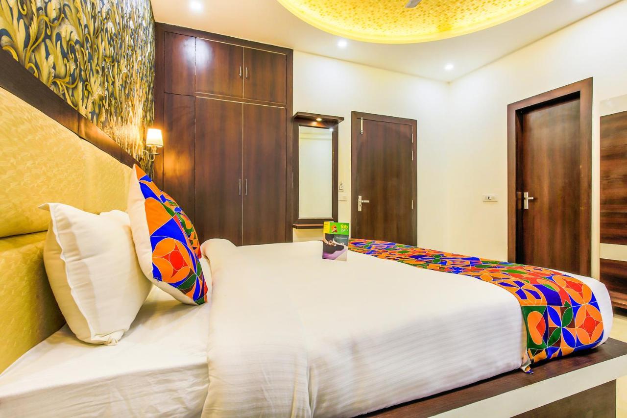 Fabhotel Star Of Taj Restobar Fatehabad Road Агра Экстерьер фото