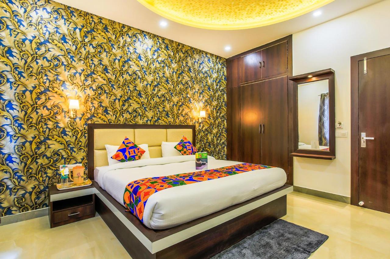 Fabhotel Star Of Taj Restobar Fatehabad Road Агра Экстерьер фото